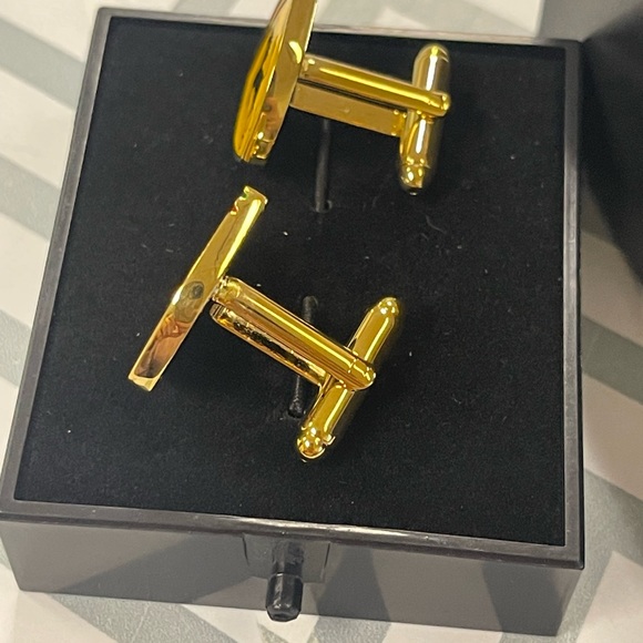 Ferrari cuff links - Picture 2 of 4